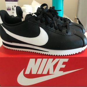 Nike-Female Classic Cortez Leather, size7